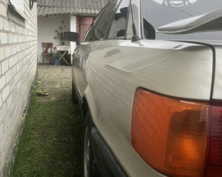 Сірий Ауді 80, об'ємом двигуна 1.8 л та пробігом 332 тис. км за 1500 $, фото 3 на Automoto.ua