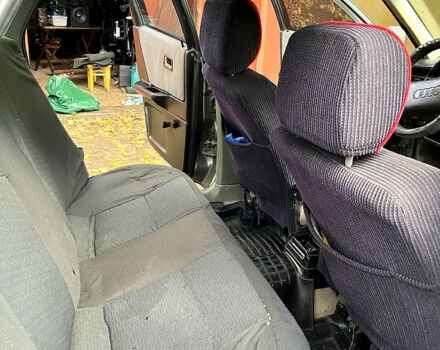 Серый Ауди 80, объемом двигателя 1.8 л и пробегом 390 тыс. км за 2150 $, фото 1 на Automoto.ua