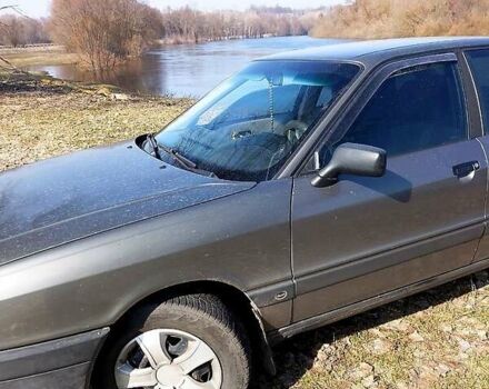 Сірий Ауді 80, об'ємом двигуна 1.8 л та пробігом 300 тис. км за 2600 $, фото 3 на Automoto.ua