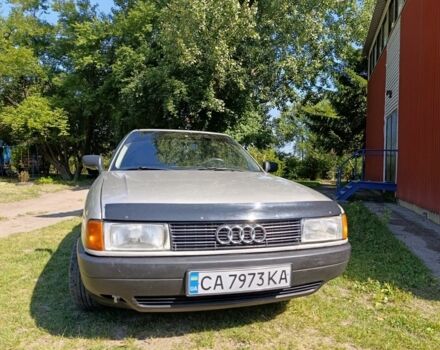 Серый Ауди 80, объемом двигателя 1.8 л и пробегом 388 тыс. км за 2600 $, фото 4 на Automoto.ua