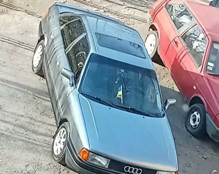 Серый Ауди 80, объемом двигателя 1.8 л и пробегом 260 тыс. км за 1500 $, фото 5 на Automoto.ua