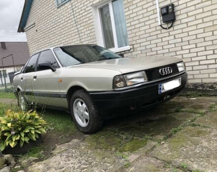 Сірий Ауді 80, об'ємом двигуна 1.8 л та пробігом 332 тис. км за 1500 $, фото 1 на Automoto.ua