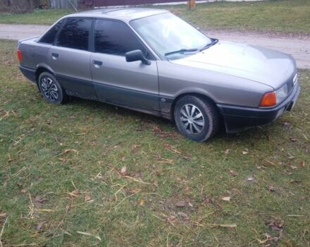 Серый Ауди 80, объемом двигателя 1.8 л и пробегом 300 тыс. км за 1500 $, фото 1 на Automoto.ua