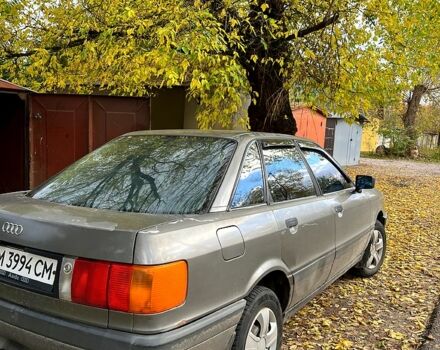 Серый Ауди 80, объемом двигателя 1.8 л и пробегом 390 тыс. км за 2150 $, фото 5 на Automoto.ua