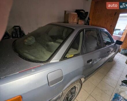 Серый Ауди 80, объемом двигателя 1.8 л и пробегом 450 тыс. км за 550 $, фото 5 на Automoto.ua