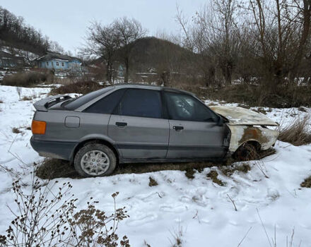 Серый Ауди 80, объемом двигателя 1.8 л и пробегом 179 тыс. км за 500 $, фото 3 на Automoto.ua