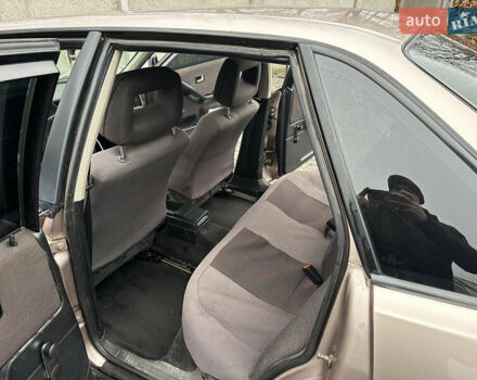 Серый Ауди 80, объемом двигателя 1.78 л и пробегом 130 тыс. км за 3800 $, фото 7 на Automoto.ua