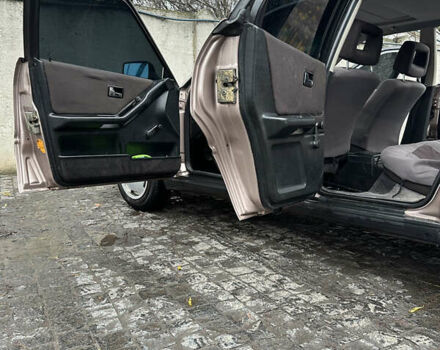 Серый Ауди 80, объемом двигателя 1.78 л и пробегом 130 тыс. км за 3800 $, фото 5 на Automoto.ua