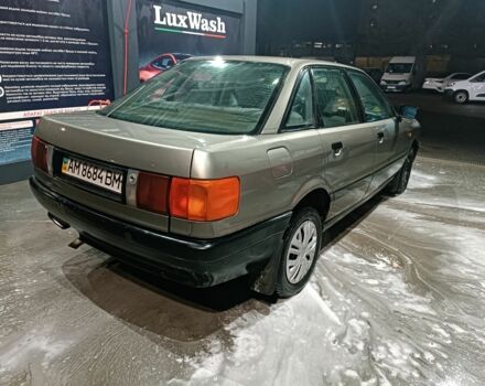 Серый Ауди 80, объемом двигателя 1.6 л и пробегом 250 тыс. км за 1350 $, фото 3 на Automoto.ua