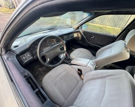 Серый Ауди 80, объемом двигателя 1.9 л и пробегом 200 тыс. км за 1350 $, фото 6 на Automoto.ua
