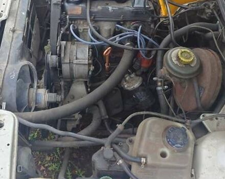 Серый Ауди 80, объемом двигателя 1.8 л и пробегом 350 тыс. км за 1700 $, фото 6 на Automoto.ua