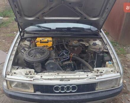 Серый Ауди 80, объемом двигателя 1.8 л и пробегом 350 тыс. км за 1700 $, фото 5 на Automoto.ua