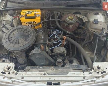 Серый Ауди 80, объемом двигателя 1.8 л и пробегом 350 тыс. км за 1700 $, фото 7 на Automoto.ua