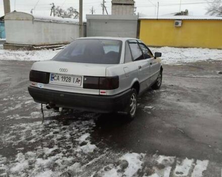 Серый Ауди 80, объемом двигателя 1.6 л и пробегом 350 тыс. км за 2700 $, фото 2 на Automoto.ua