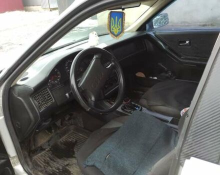 Серый Ауди 80, объемом двигателя 1.6 л и пробегом 350 тыс. км за 2700 $, фото 3 на Automoto.ua
