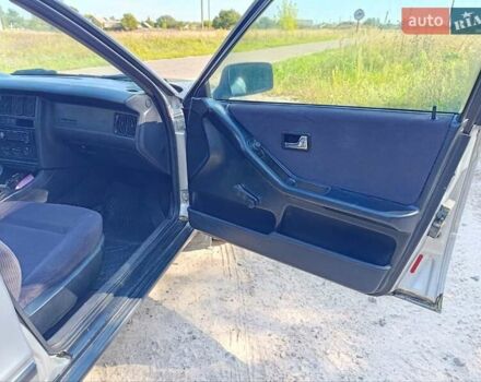 Серый Ауди 80, объемом двигателя 2 л и пробегом 399 тыс. км за 3000 $, фото 6 на Automoto.ua