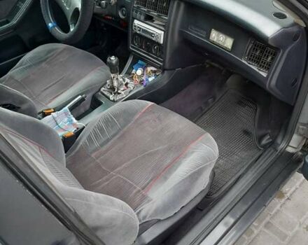Серый Ауди 80, объемом двигателя 2 л и пробегом 80 тыс. км за 2000 $, фото 6 на Automoto.ua