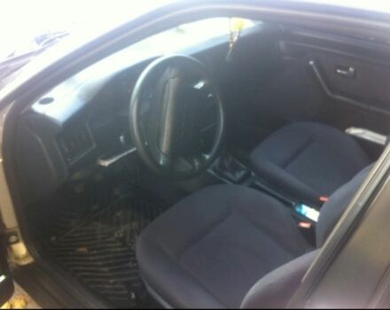 Серый Ауди 80, объемом двигателя 2.3 л и пробегом 460 тыс. км за 2700 $, фото 5 на Automoto.ua