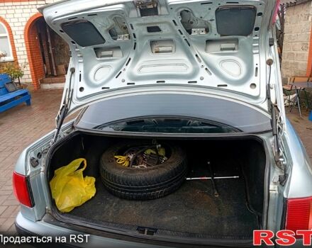 Серый Ауди 80, объемом двигателя 2.3 л и пробегом 0 тыс. км за 3300 $, фото 3 на Automoto.ua
