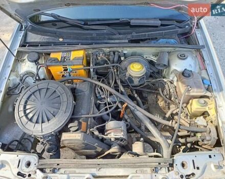 Серый Ауди 80, объемом двигателя 2 л и пробегом 399 тыс. км за 3000 $, фото 14 на Automoto.ua