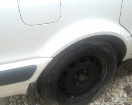 Серый Ауди 80, объемом двигателя 2 л и пробегом 300 тыс. км за 2570 $, фото 3 на Automoto.ua