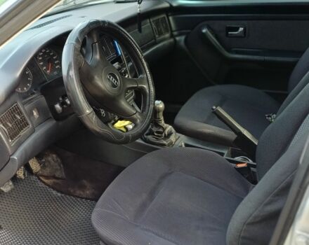 Серый Ауди 80, объемом двигателя 2 л и пробегом 413 тыс. км за 2600 $, фото 3 на Automoto.ua