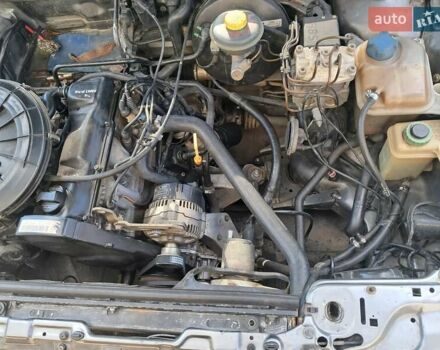 Серый Ауди 80, объемом двигателя 1.98 л и пробегом 194 тыс. км за 3000 $, фото 10 на Automoto.ua