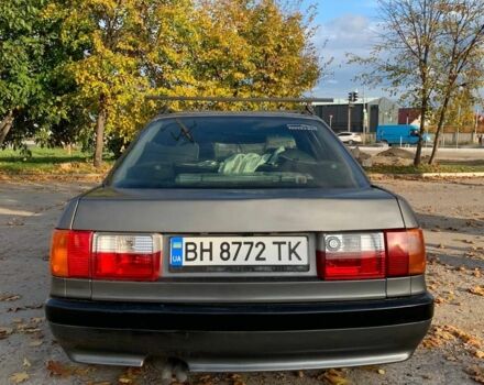 Серый Ауди 80, объемом двигателя 1.8 л и пробегом 254 тыс. км за 1450 $, фото 5 на Automoto.ua