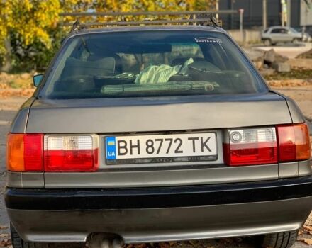 Серый Ауди 80, объемом двигателя 1.8 л и пробегом 254 тыс. км за 1450 $, фото 3 на Automoto.ua