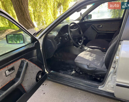 Серый Ауди 80, объемом двигателя 1.6 л и пробегом 370 тыс. км за 2350 $, фото 8 на Automoto.ua