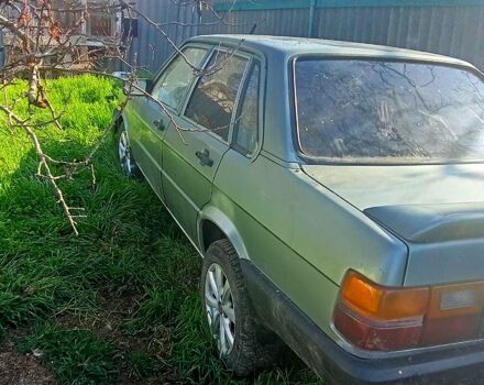 Сірий Ауді 80, об'ємом двигуна 1.8 л та пробігом 100 тис. км за 750 $, фото 1 на Automoto.ua