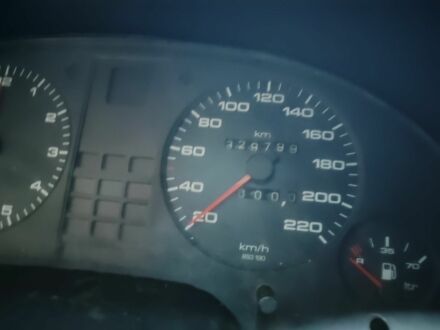 Серый Ауди 80, объемом двигателя 0 л и пробегом 329 тыс. км за 1213 $, фото 1 на Automoto.ua