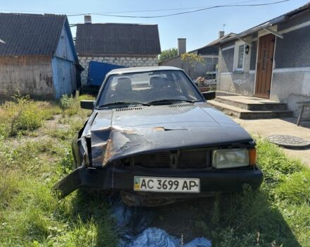 Серый Ауди 80, объемом двигателя 1.6 л и пробегом 415 тыс. км за 402 $, фото 1 на Automoto.ua