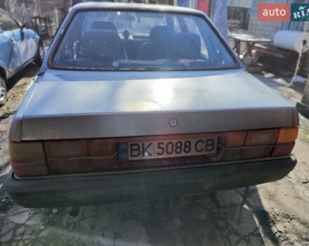 Серый Ауди 80, объемом двигателя 1.8 л и пробегом 289 тыс. км за 1300 $, фото 1 на Automoto.ua