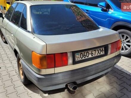 Сірий Ауді 80, об'ємом двигуна 1.8 л та пробігом 340 тис. км за 1800 $, фото 1 на Automoto.ua