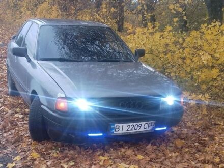 Серый Ауди 80, объемом двигателя 1.8 л и пробегом 300 тыс. км за 1188 $, фото 1 на Automoto.ua