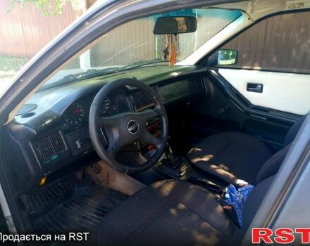 Серый Ауди 80, объемом двигателя 1.6 л и пробегом 0 тыс. км за 1100 $, фото 1 на Automoto.ua