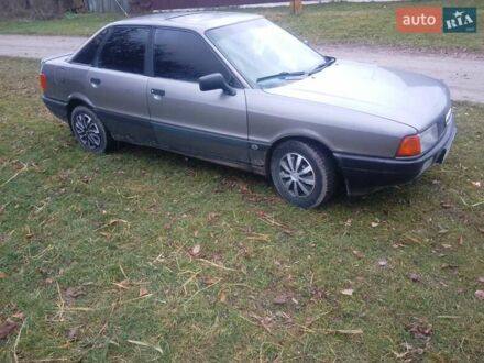 Серый Ауди 80, объемом двигателя 1.8 л и пробегом 300 тыс. км за 1500 $, фото 1 на Automoto.ua