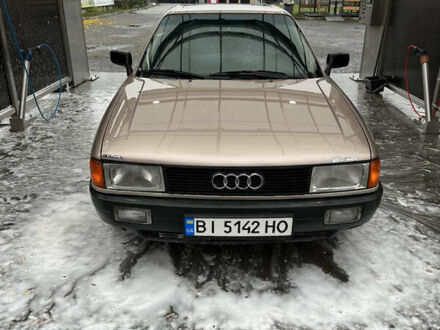 Серый Ауди 80, объемом двигателя 1.78 л и пробегом 130 тыс. км за 3800 $, фото 1 на Automoto.ua