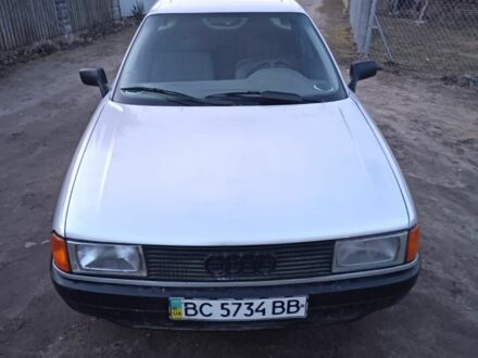 Ауді 80 1989 у Яворове на Automoto.ua Сірий Ауді 80, об'ємом двигуна 1 л та пробігом 157 тис. км за 1200 $, фото 1 на Automoto.ua