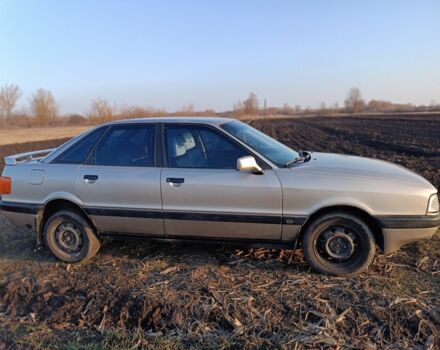 Серый Ауди 80, объемом двигателя 1.8 л и пробегом 250 тыс. км за 1150 $, фото 1 на Automoto.ua