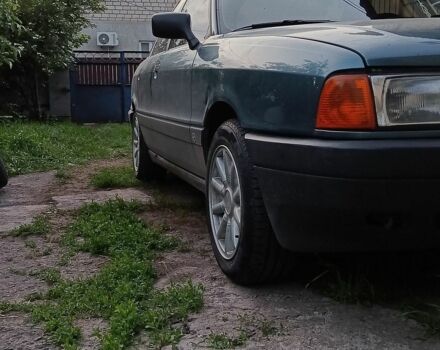 Сірий Ауді 80, об'ємом двигуна 1.78 л та пробігом 200 тис. км за 2300 $, фото 1 на Automoto.ua