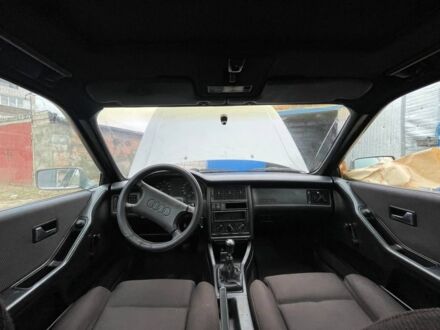 Сірий Ауді 80, об'ємом двигуна 1.78 л та пробігом 0 тис. км за 390 $, фото 1 на Automoto.ua