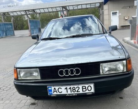 Серый Ауди 80, объемом двигателя 1.8 л и пробегом 300 тыс. км за 1300 $, фото 1 на Automoto.ua