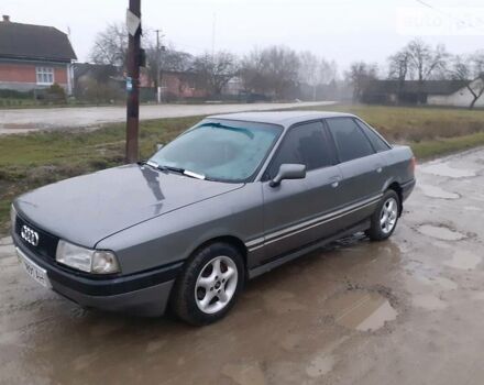 Ауді 80 1990 у Дрогобичі на Automoto.ua Сірий Ауді 80, об'ємом двигуна 1.8 л та пробігом 350 тис. км за 3200 $, фото 1 на Automoto.ua