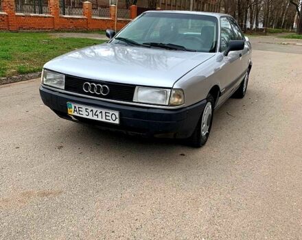 Серый Ауди 80, объемом двигателя 1.8 л и пробегом 250 тыс. км за 1400 $, фото 1 на Automoto.ua