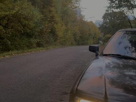 Серый Ауди 80, объемом двигателя 2 л и пробегом 200 тыс. км за 1800 $, фото 1 на Automoto.ua