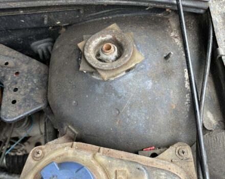 Синий Ауди 80, объемом двигателя 1.8 л и пробегом 228 тыс. км за 1000 $, фото 9 на Automoto.ua