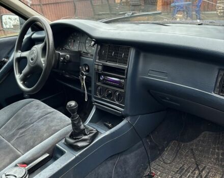 Синий Ауди 80, объемом двигателя 1.8 л и пробегом 228 тыс. км за 1000 $, фото 7 на Automoto.ua