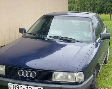 Синий Ауди 80, объемом двигателя 1.8 л и пробегом 200 тыс. км за 1800 $, фото 1 на Automoto.ua